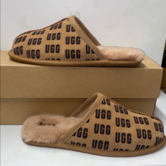 UGG Shoes - UGG PEARLE UGG GRAPHIC